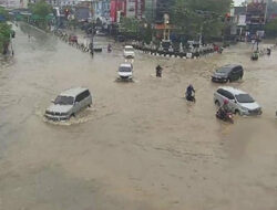 Hujan Deras di Samarinda, Sejumlah Jalan Tergenang Banjir