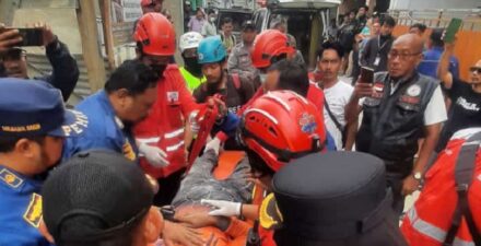 Tower di Tambun Utara Ambruk, Enam Pekerja Terluka