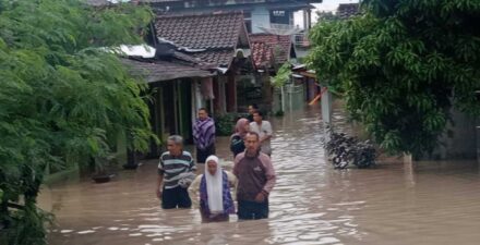 Hujan Deras Sebabkan Banjir