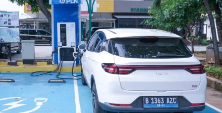 Pengguna Mobil Listrik saat Nataru Melonjak Capai 8 Ribu Unit