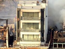 Keajaiban, Rumah David Steiner Bertahan di Tengah Kebakaran di Malibu