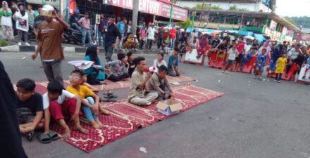 Pedagang Kaki Lima di Padang Tuntut Kebijakan Penertiban Satpol PP Dihentikan
