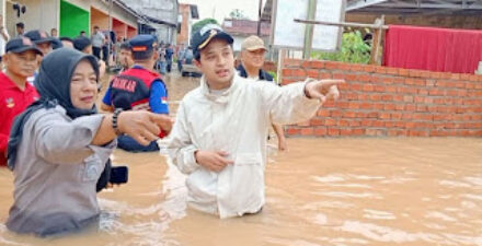 Banjir Terburuk, Warga Kehilangan Barang Berharga