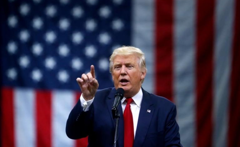 Presiden Donald Trump Siap Jual Kartu Emas.