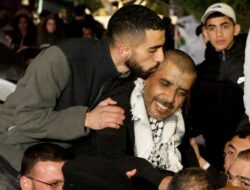 Gencatan Senjata Gaza Berlanjut dengan Pembebasan Sandera