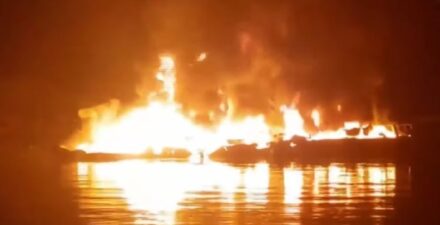Dua Kapal Terbakar di Ancol