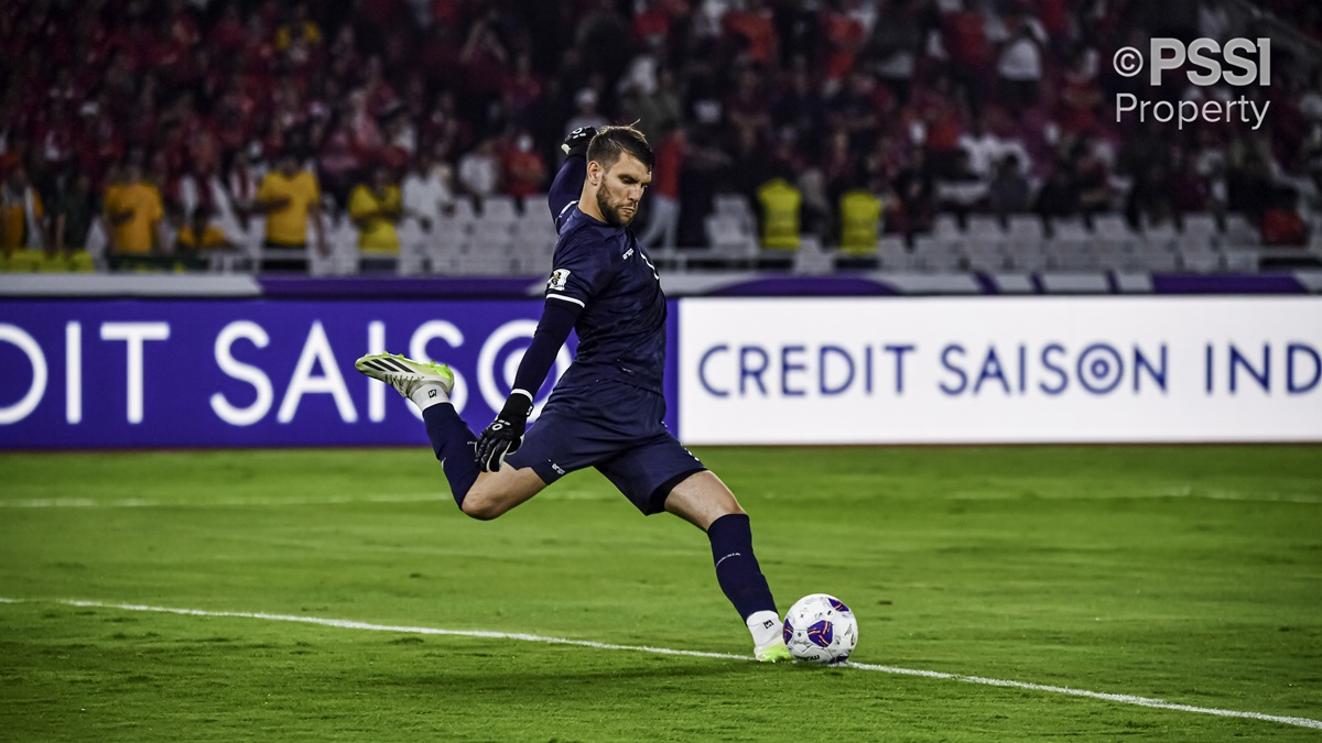 Simak adu statistik kiper Timnas Indonesia Emil Audero dengan Maarten Paes