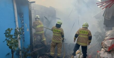 Kebakaran di Manggarai