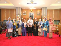 Gubernur Sumbar Gandeng Organisasi IWAPI untuk Perluas Pasar UMKM Lokal