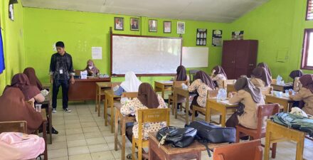 100 Siswa Ikuti Try Out Ujian Masuk Perguruan Tinggi di Sungai Geringging Padang Pariaman, IMKES Siapkan Program Tahunan