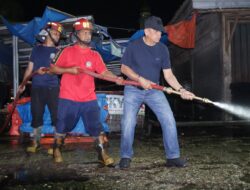 Menyambut Bulan Suci Ramadhan, Wawako Elzadaswarman Pimpin Langsung Bersih Pasar Ibuh