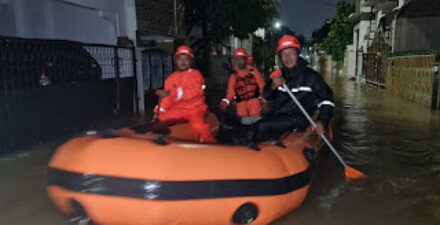 Luapan Kali Ciliwung dan Pesanggrahan Sebabkan Banjir di Jakarta