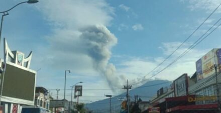 Gunung Marapi Kembali Erupsi