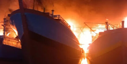 Tanker Pembawa BBM Militer SEBAGAI Tabrak Kapal Kargo di Inggris