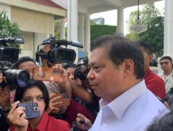 Airlangga Laporkan Penurunan IHSG ke Presiden Prabowo, Perekonomian Indonesia Dapat Dampak