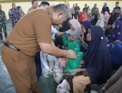 1.000 Warga Kisaran Terima Bantuan Beras dari Pemkab Asahan