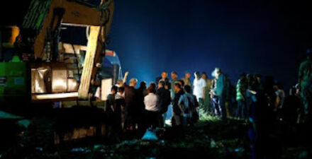 Tragedi di Ismailia, Minibus Dihantam Kereta, 8 Tewas