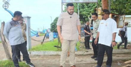 Pantai Padang Ditata Ulang