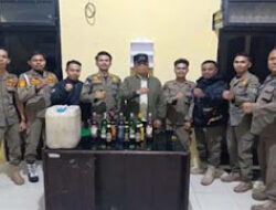 Pasaman Gelar Operasi Ketertiban, Alkohol dan Spanduk Liar Disita