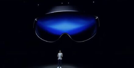 Samsung mengumumkan pengembangan kacamata pintar pada Galaxy Unpacked Januari 2025.