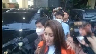 Polisi Tahan Nikita Mirzani