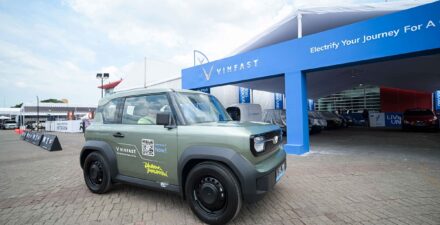 VinFast VF 3 Tampil di IIMS 2025, Mobil Listrik Kompak dengan Gaya Offroad