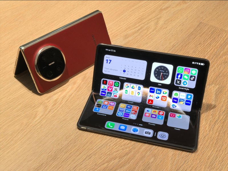 Iceland Apps HUAWEI Mate X6.