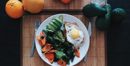 6 Makanan Terbaik untuk Sahur agar Tidak Mudah Lemas