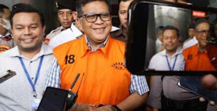 Berkas Lengkap, Hasto Segera Hadapi Persidangan