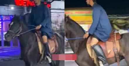 Unik! Warga Condet Naik Kuda di Tengah Macet Jakarta