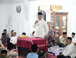 Safari Ramadhan ke Masjid Al Ihsan Nagari Salayo Tanang, Kabupaten Solok, Gubernur Mahyeldi Serahkan Sejumlah Bantuan