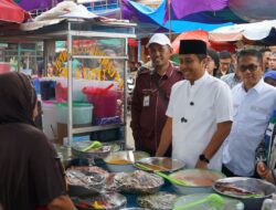 Wagub Sumbar Vasko Ruseimy Pimpin Pemeriksaan Keamanan Takjil di Padang