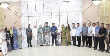 Walikota Pariaman Gelar Open House di Hari Pertama Idul Fitri 1446 H