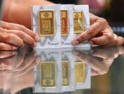 Harga Emas Antam Anjlok Rp 38 Ribu per Gram