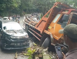 12 Luka, Enam Mobil & Tiga Motor Terlibat Kecelakaan Silaiang Bawah