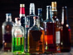 Bahaya Tersembunyi di Balik Alkohol, Dari Gangguan Saraf hingga Risiko Kematian