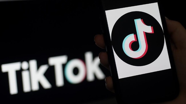 Presiden Amerika Serikat (AS) Donald Trump kembali memperpanjang penegakan larangan TikTok di negara tersebut.