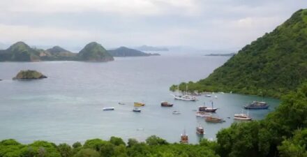 Kawasan pantai yang diduga diprivatisasi.