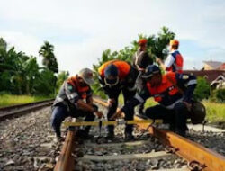 Manajemen Divre II Inspeksi Rel untuk Tingkatkan Keamanan