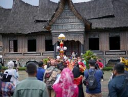 Wako Yota Balad Promosikan Budaya Minang “Tabuik Pariaman” Guncang TMII