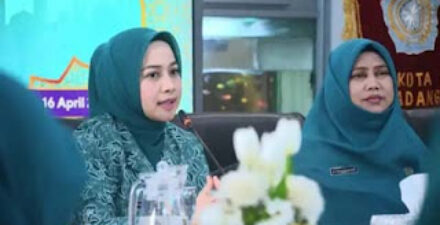 Ny. Dian Puspita Pimpin Raker TP-PKK Kota Padang 2025