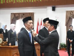 DPRD Pulang Pisau Lantik Dua Anggota Baru Melalui Mekanisme PAW