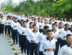 Selasa Penuh Semangat Dan Kegembiaraan, Pangkoarmada III Olahraga Bersama Prajurit