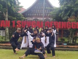 SMAN 1 Sungai Geringging Padang Pariaman Giatkan Pencak Silat Tradisional Minang