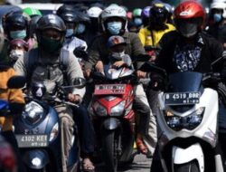 Ribuan Kendaraan Melintasi Perbatasan Sumbar Saat Lebaran