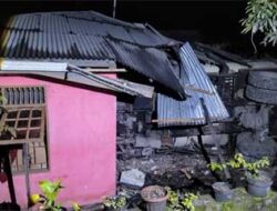 Truk Rem Blong di Silaing Bawah, 7 Kendaraan Dilabrak Sejumlah Warga Luka-luka