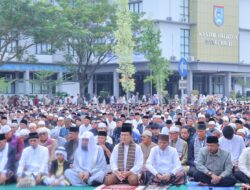 Shalat Idul Fitri 1446 H Di Payakumbuh, Wako Zulmaeta : Bulan Ramadhan Banyak Hikmah,  Kita Utamakan Kepentingan Masyarakat