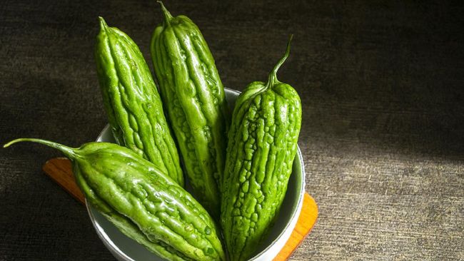 Pare, salah satu makanan pahit yang ampuh mencegah penyakit.