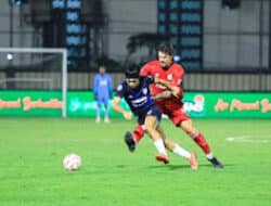 Lawan Persik, Semen Padang Tanpa Tin Martic