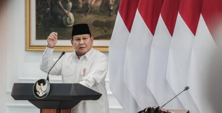 Presiden Prabowo Luncurkan Renovasi 10.440 Sekolah dan Bantuan Guru di Hardiknas 2025